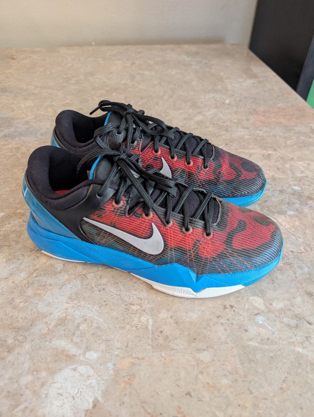 Nike Zoom Kobe 7 (2012) System Blue Poison Dart Frog #505399-401 Youth Size 6Y
